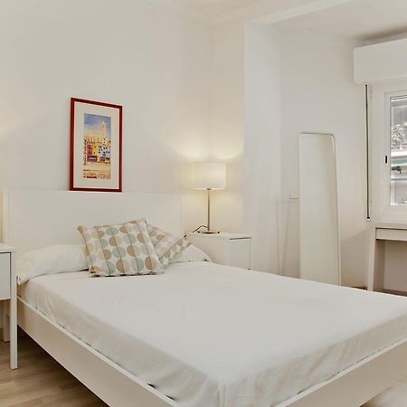 Flateli Roger 2 Barcelona Exterior photo